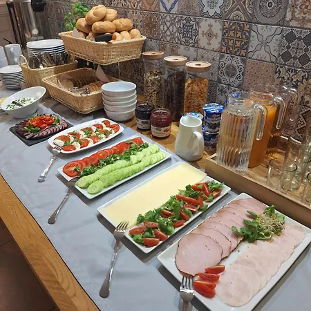 Agatomdom Gdansk, Taras-grill-kuchnia, 1800m Stare ゲストハウス 3*