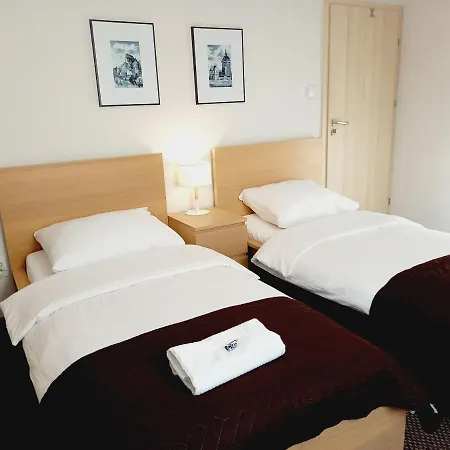 Agatomdom Gdansk, Taras-grill-kuchnia, 1800m Stare Konukevi 3*