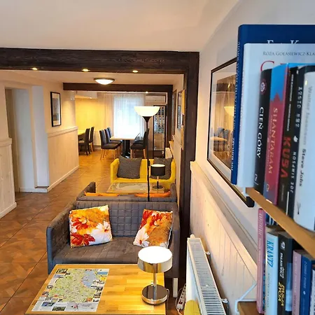 Agatomdom Gdansk, Taras-grill-kuchnia, 1800m Stare Konukevi 3*