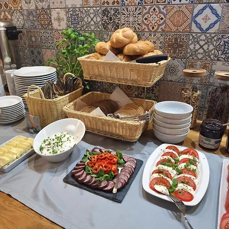 Konukevi Agatomdom Gdansk, Taras-grill-kuchnia, 1800m Stare